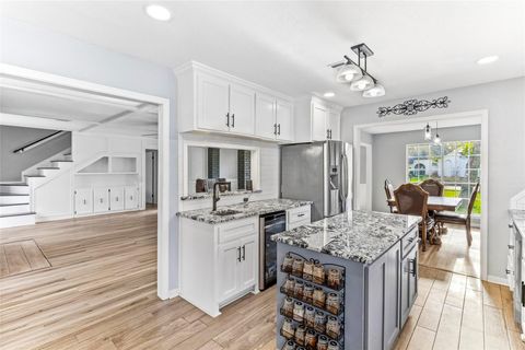 Tiny photo for 105 Poinciana Street Street, Lake Jackson, TX 77566 (MLS # 49515180)