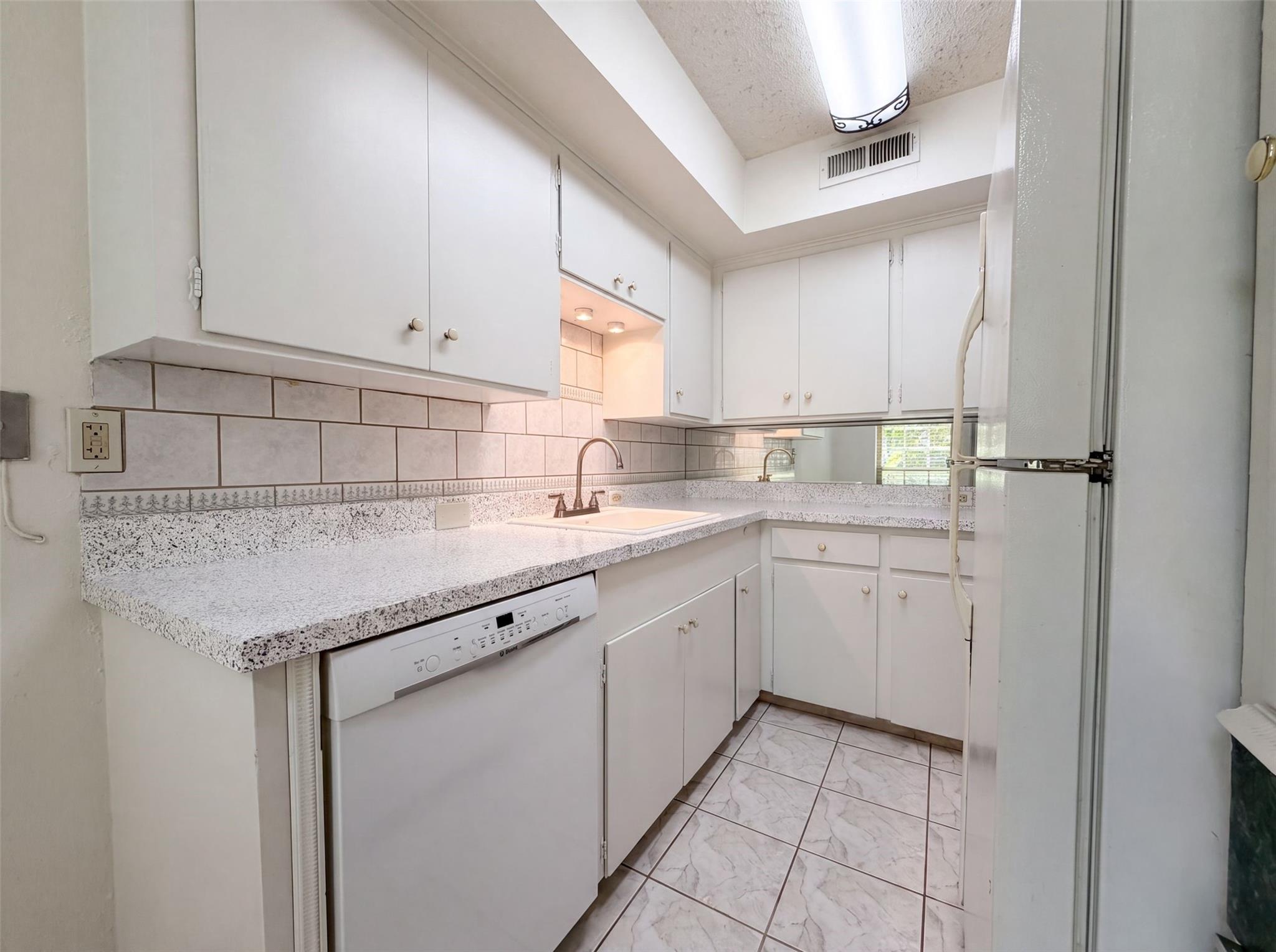 2503 Mccue Road 5