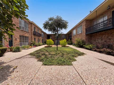 Photo of 2503 Mccue Road #5, Houston, TX 77056 (MLS # 37164087)