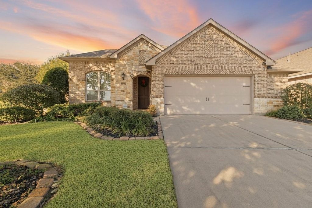 Photo of 16726 Aliana Lakes Court, Richmond, TX 77407 (MLS # 50587759)