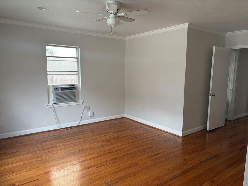 Photo of 2422 Richton Street #1, Houston, TX 77098 (MLS # 76111001)