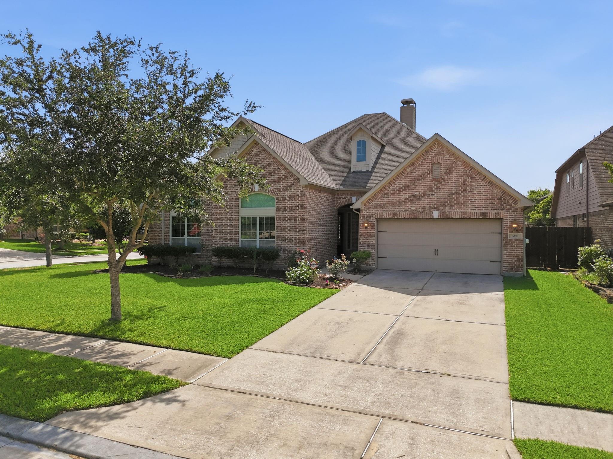 901 Cozy Hollow Court