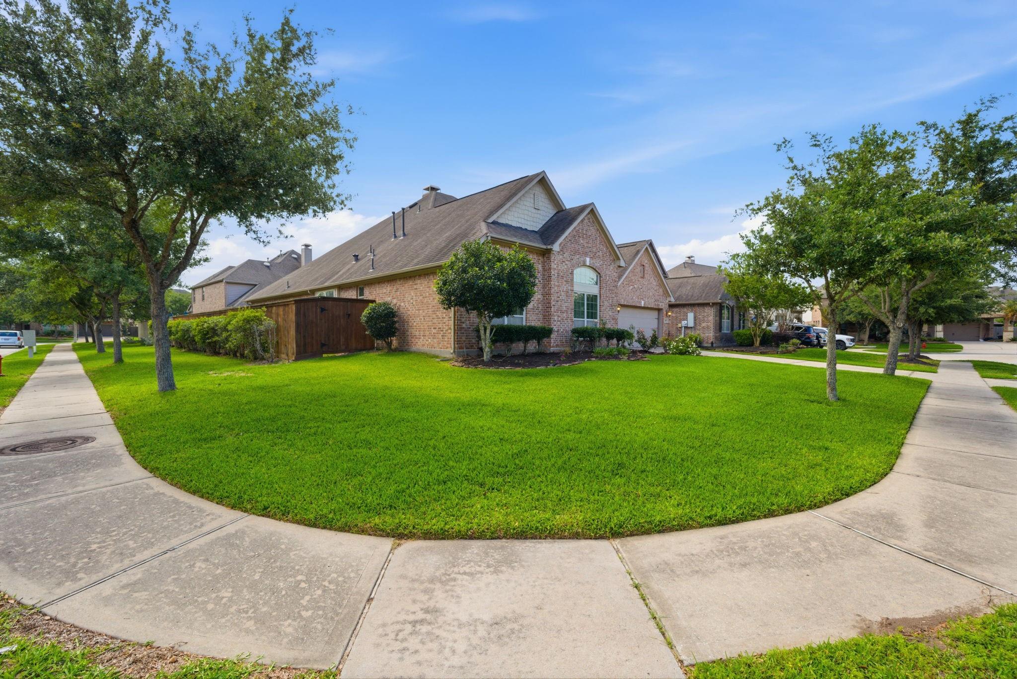 901 Cozy Hollow Court