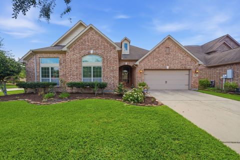 Photo of 901 Cozy Hollow Court, Friendswood, TX 77546 (MLS # 40258492)