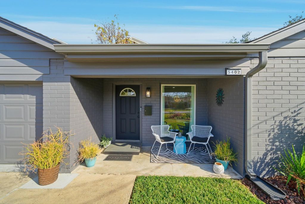 Photo of 5402 Karcher Street, Houston, TX 77009 (MLS # 89969936)