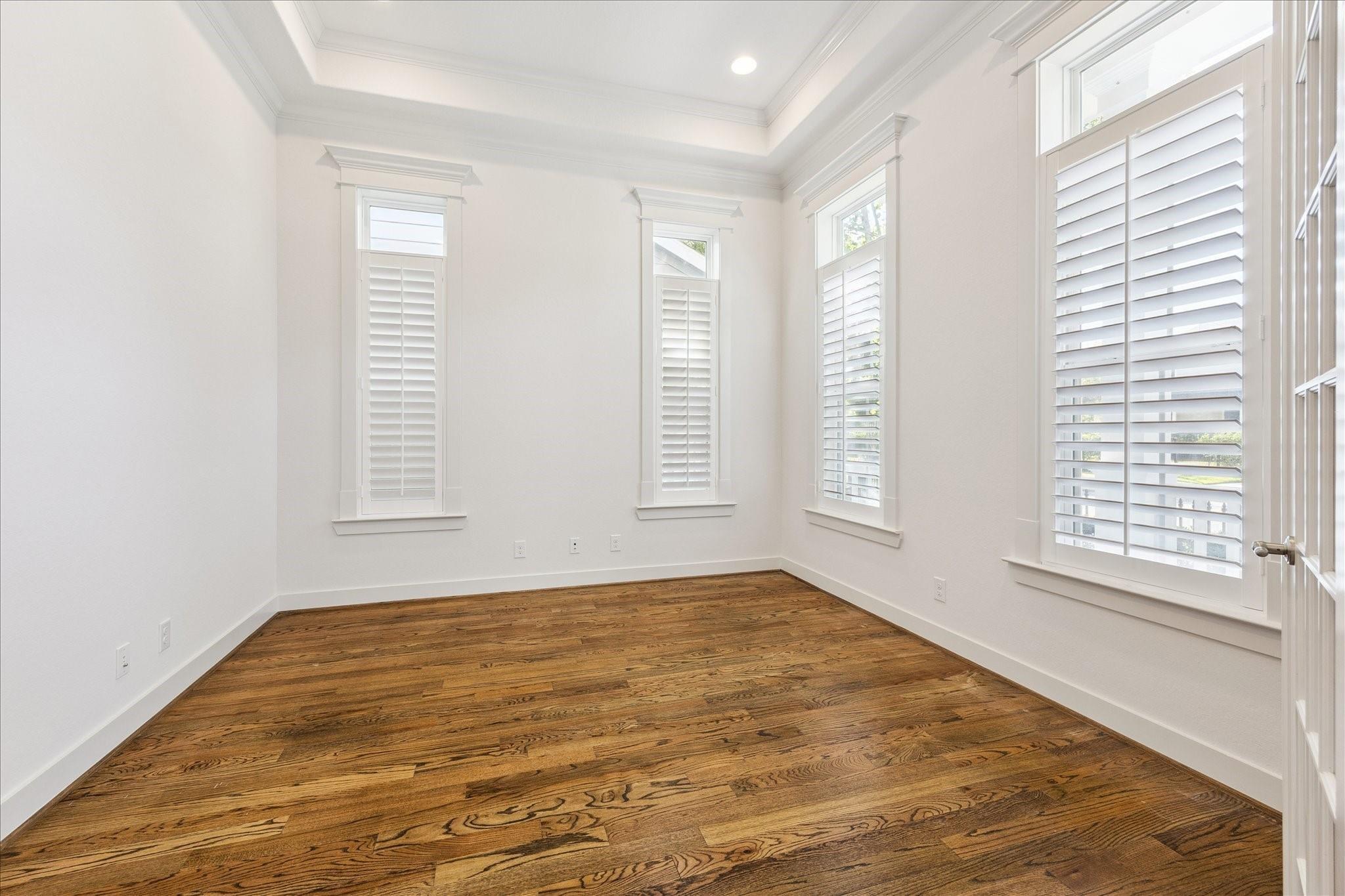 411 W 24th Street