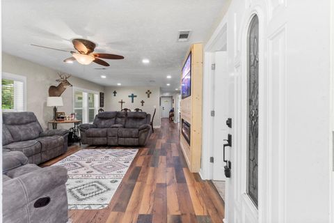 Photo of 358 Old Bold Springs Road, Livingston, TX 77351 (MLS # 13186541)