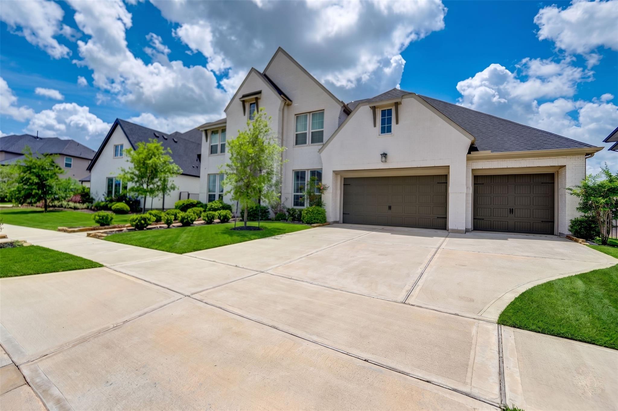 10318 Fountain Shore Drive