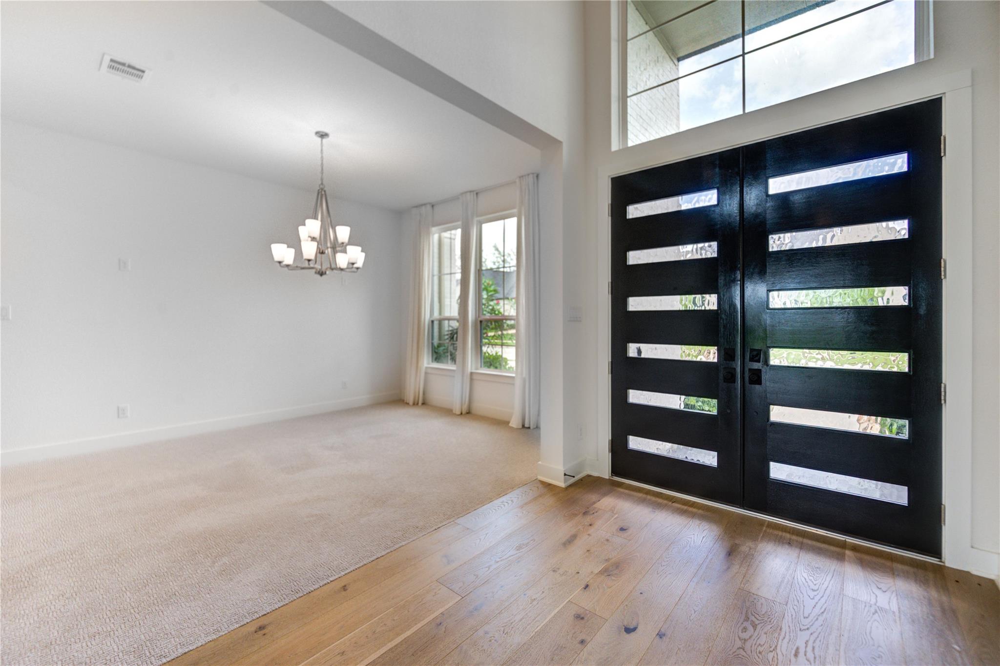 10318 Fountain Shore Drive