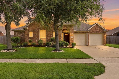 Photo of 13615 Cotton Run RUN, Mont Belvieu, TX 77523 (MLS # 90039595)