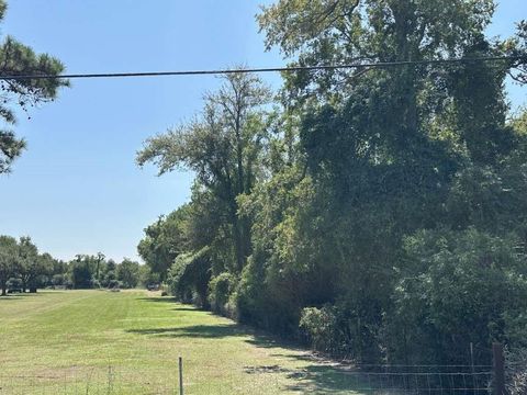 Vacant Land For Sale - Se I-10 Frontage Road<br/> Sealy, TX 77474
