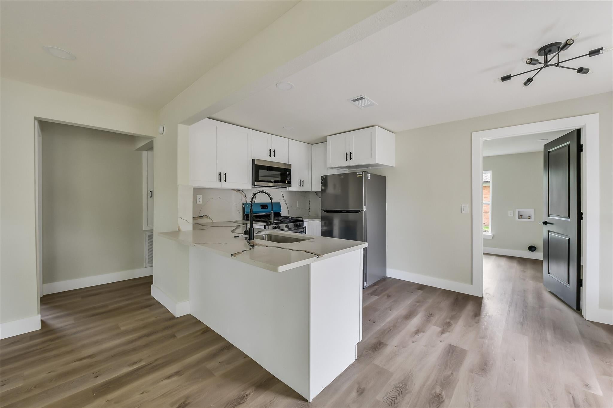 2505 29th Avenue N