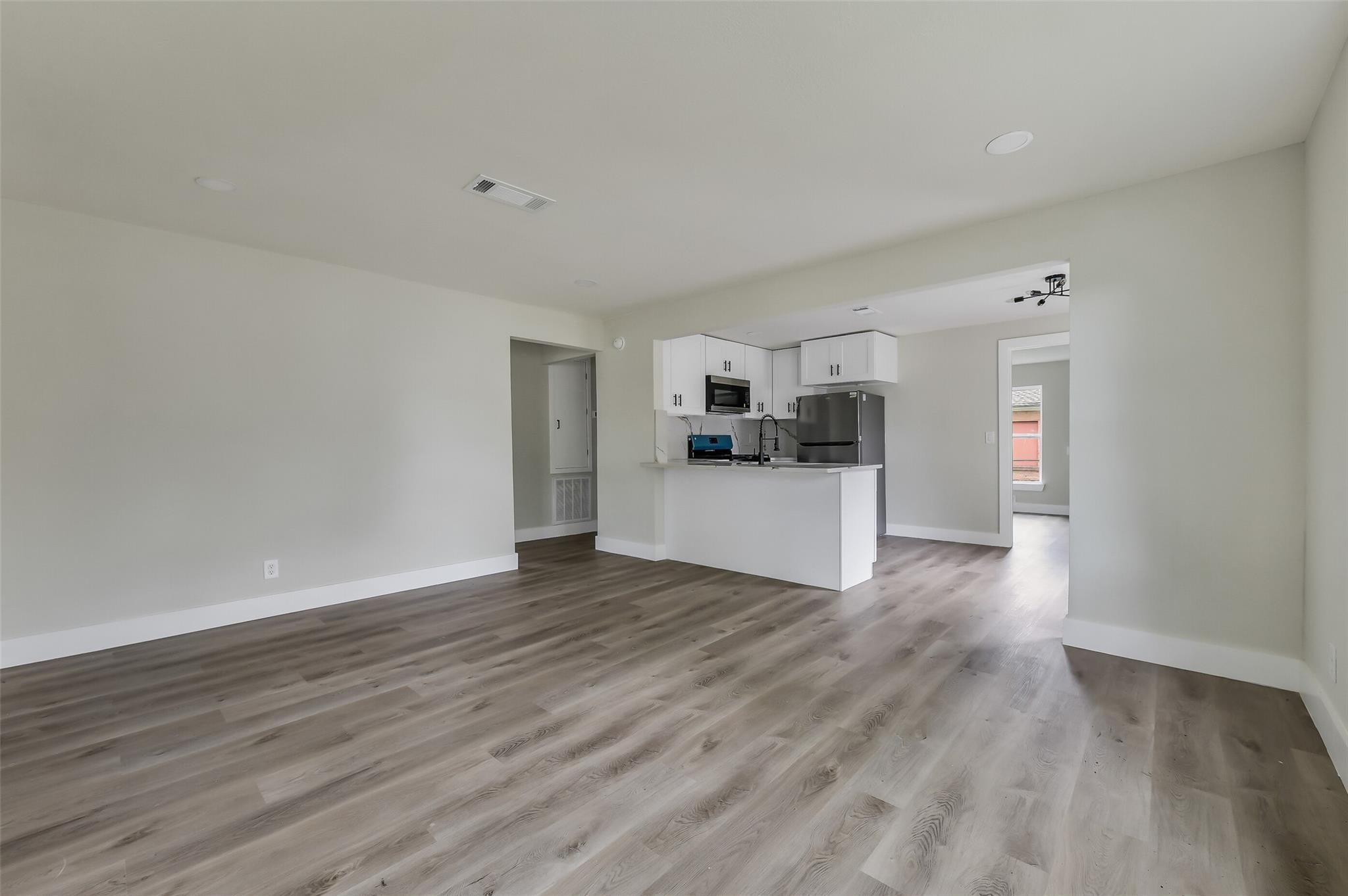 2505 29th Avenue N