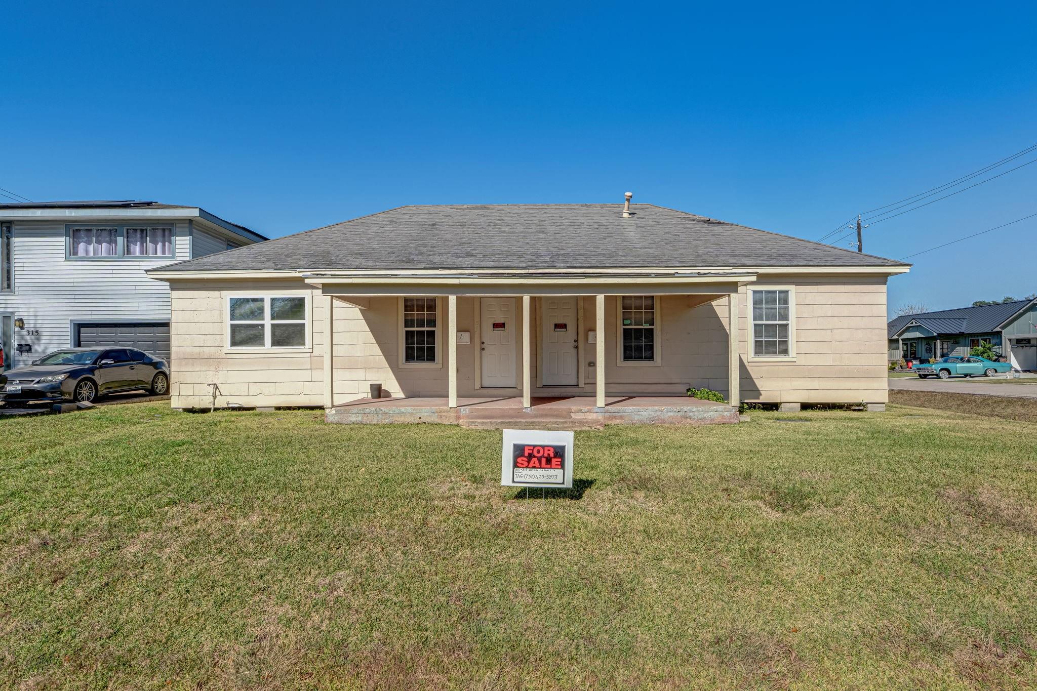 317-319 E B Street Street