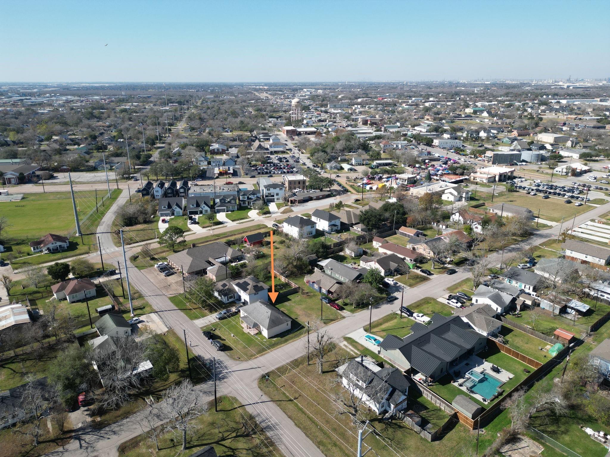 317-319 E B Street Street