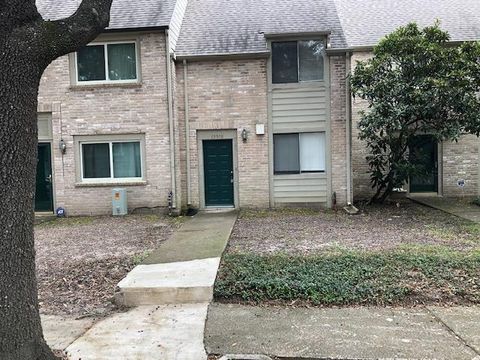 Photo of 15510 Blake Way Street, Houston, TX 77032 (MLS # 74861847)