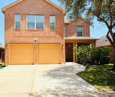 Photo of 5818 Kenwood, Missouri City, TX 77459 (MLS # 60078870)