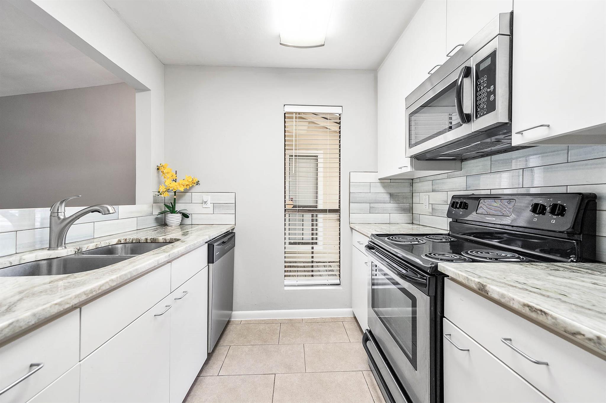 3500 Tangle Brush Drive 99