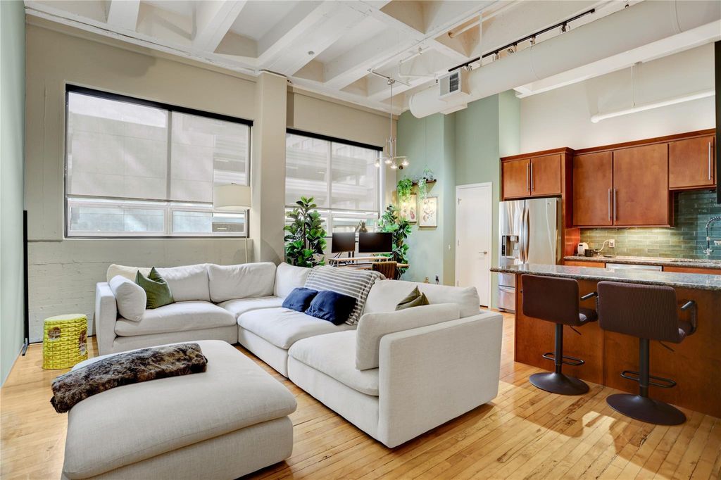 Photo of 705 Main Street #419, Houston, TX 77002 (MLS # 15492716)