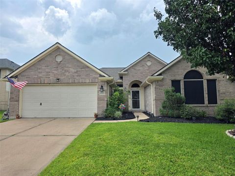 Photo of 13111 Heather Falls Drive, Houston, TX 77065 (MLS # 2051338)