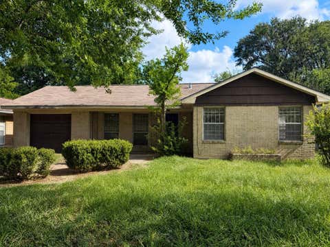 Photo of 615 Glenburnie Drive, Houston, TX 77022 (MLS # 4612072)