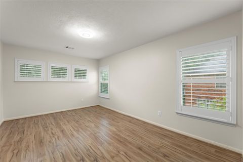 Tiny photo for 2118 Cypress Run Drive, Sugar Land, TX 77478 (MLS # 81003572)