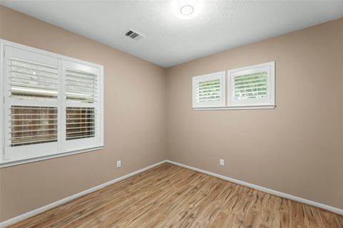 Tiny photo for 2118 Cypress Run Drive, Sugar Land, TX 77478 (MLS # 81003572)