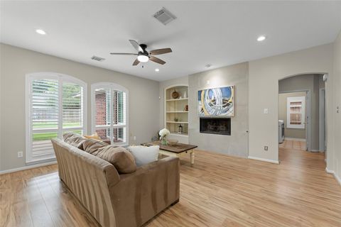 Tiny photo for 2118 Cypress Run Drive, Sugar Land, TX 77478 (MLS # 81003572)