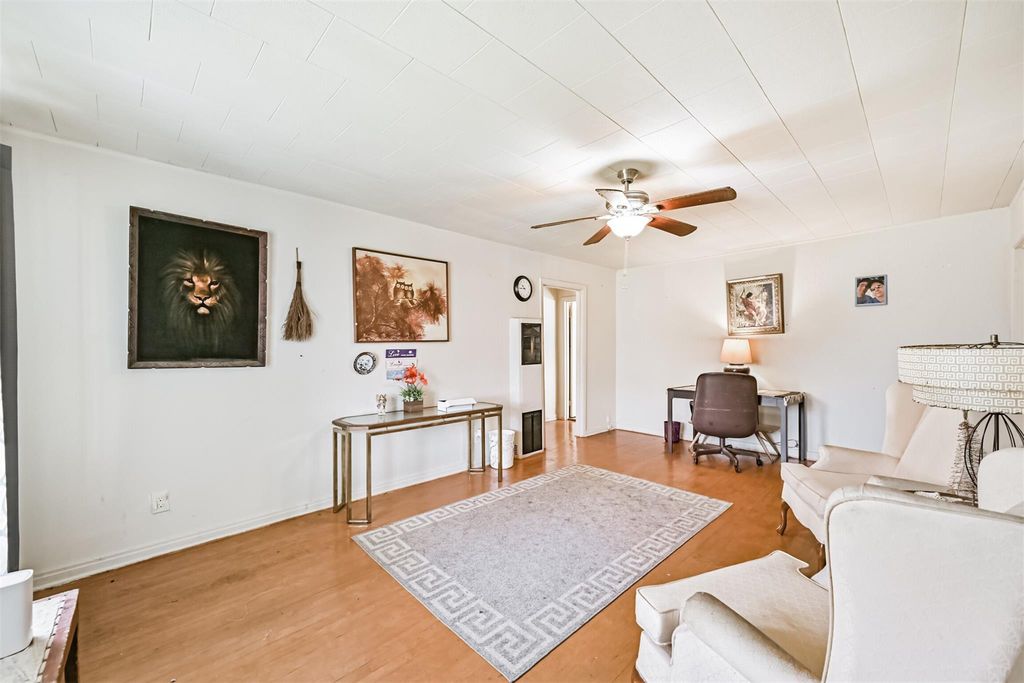 Photo of 707 W 5th Street, Freeport, TX 77541 (MLS # 96517980)