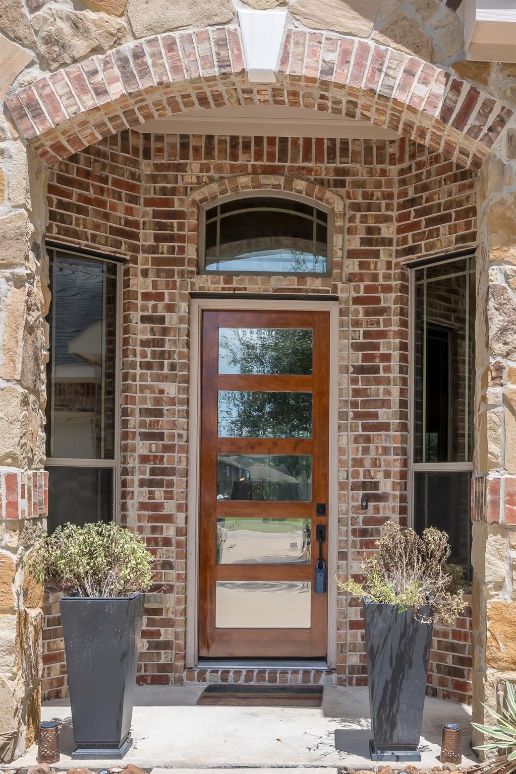 15418 Kenny Drive