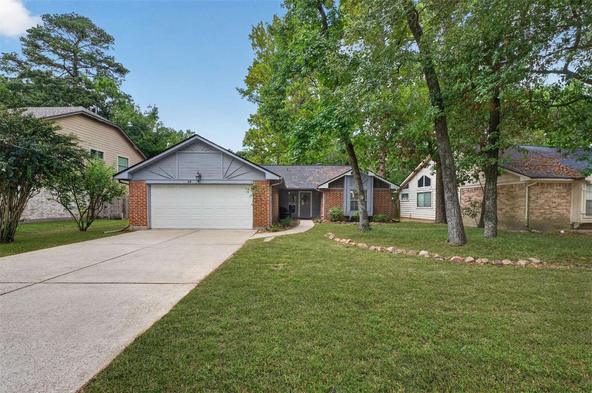 28 S Rain Forest Court
