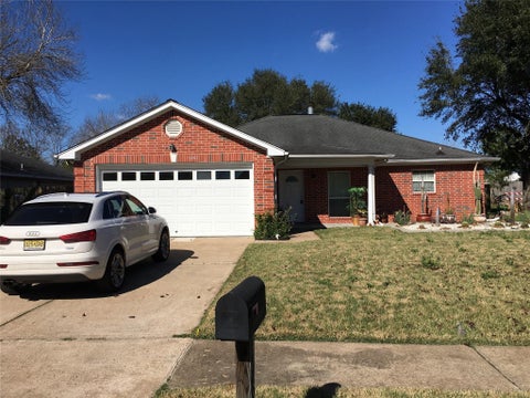 Photo of 10802 Heatherford Drive, Houston, TX 77041 (MLS # 73167234)