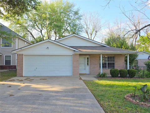 Homes For Sale - 414 Texas Street<br/> Tomball, TX 77375