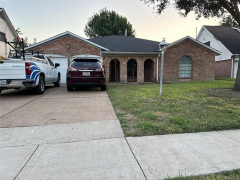 Photo of 15770 Chimney Rock Road, Houston, TX 77489 (MLS # 62655963) Photo of 15770 Chimney Rock Road, Houston, TX 77489 (MLS # 62655963)
