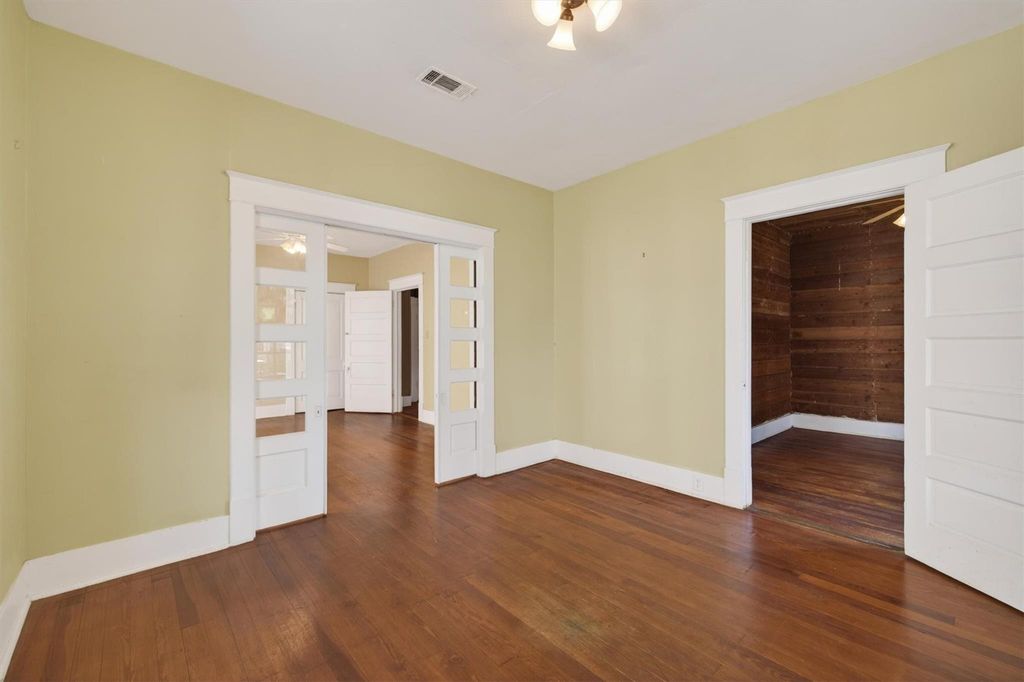 Photo of 3617 Avenue O 1/2, Galveston, TX 77550 (MLS # 32022853)