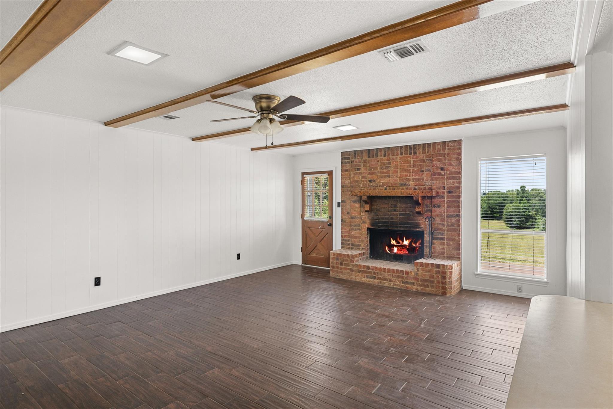 1852 County Road 202