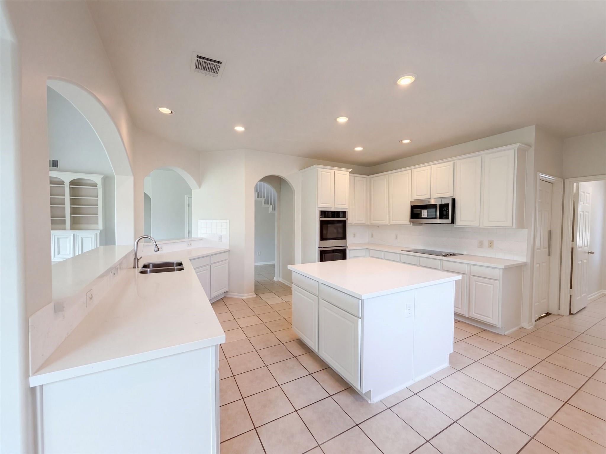 1702 Corona Del Mar Drive
