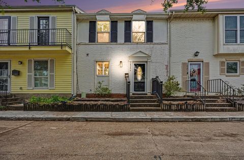 Photo of 18206 Heritage Lane #8206, Nassau Bay, TX 77058 (MLS # 7748696)