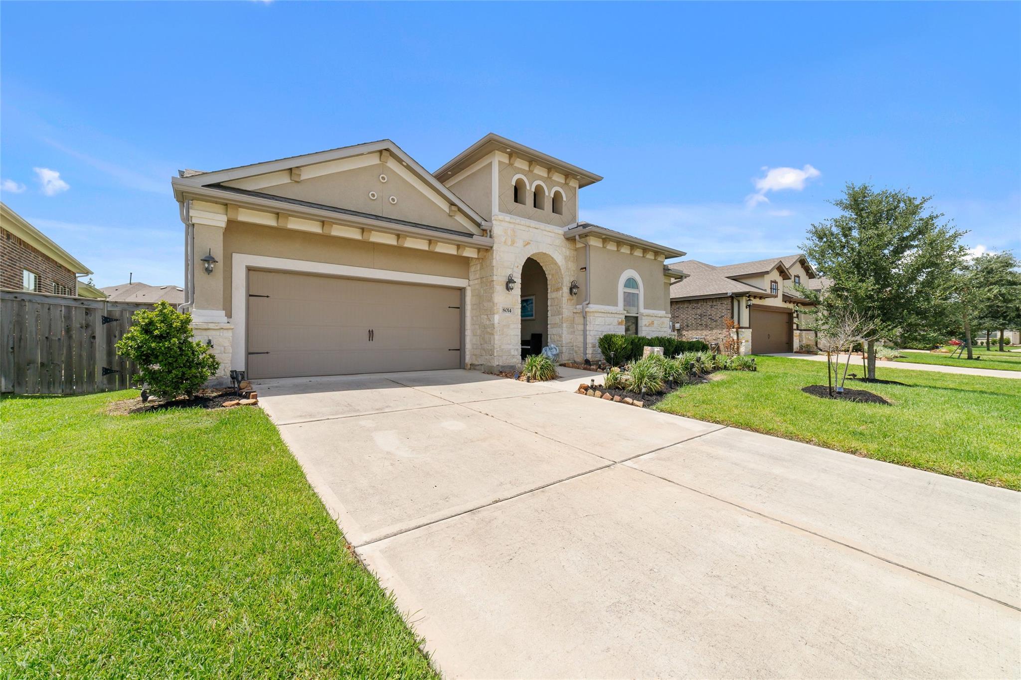 8014 Clearwater Glen Court