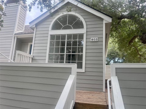Condo For Sale - 111 Dunbar Estates Drive #803<br/> Galveston County, Friendswood, TX 77546