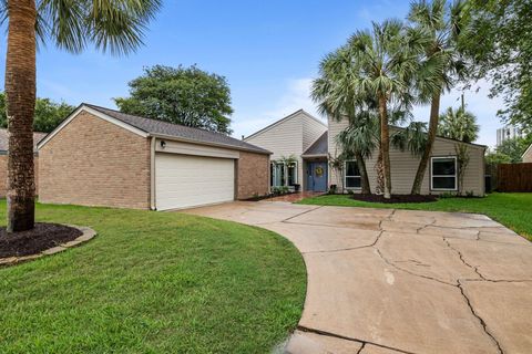 Photo of 4322 Shady Springs Drive, Pasadena, TX 77586 (MLS # 29219470)