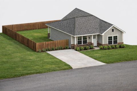 208 Kyle Street Madisonville TX 77864