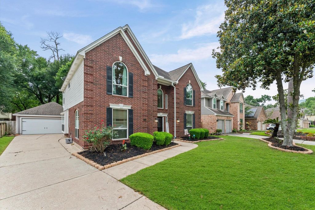Photo of 4915 Greenriver Valley Drive, Kingwood, TX 77345 (MLS # 46639935)