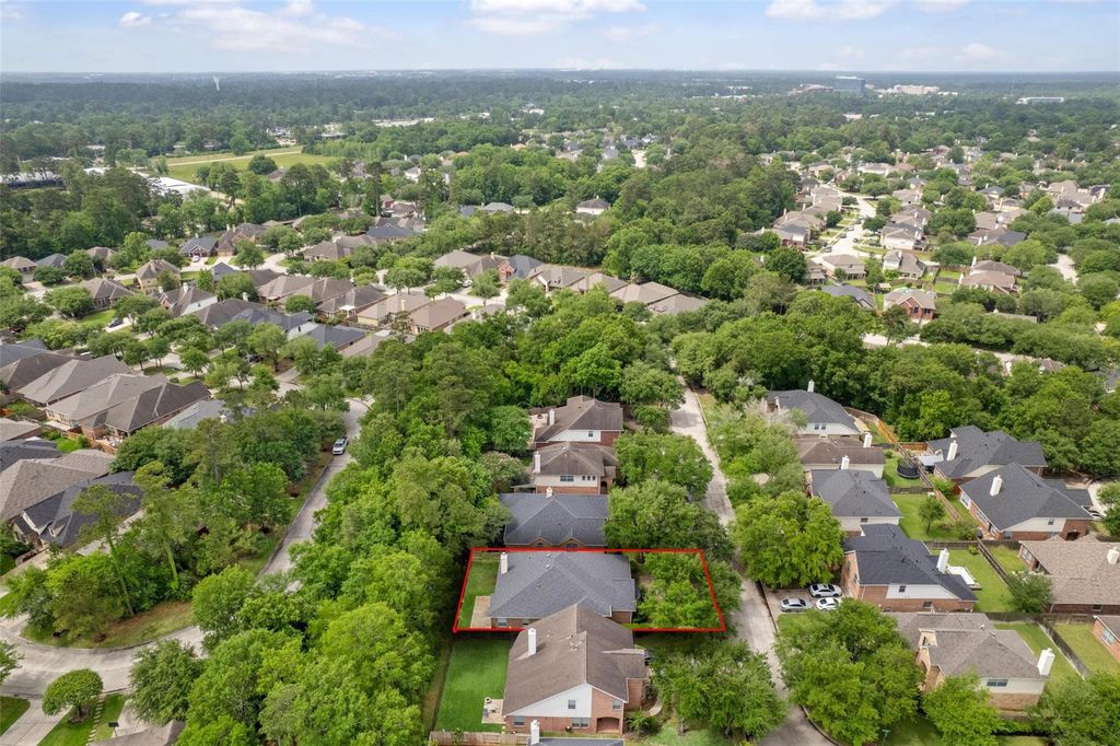 Photo of 22017 Royal Timbers Drive, Kingwood, TX 77339 (MLS # 37009323)