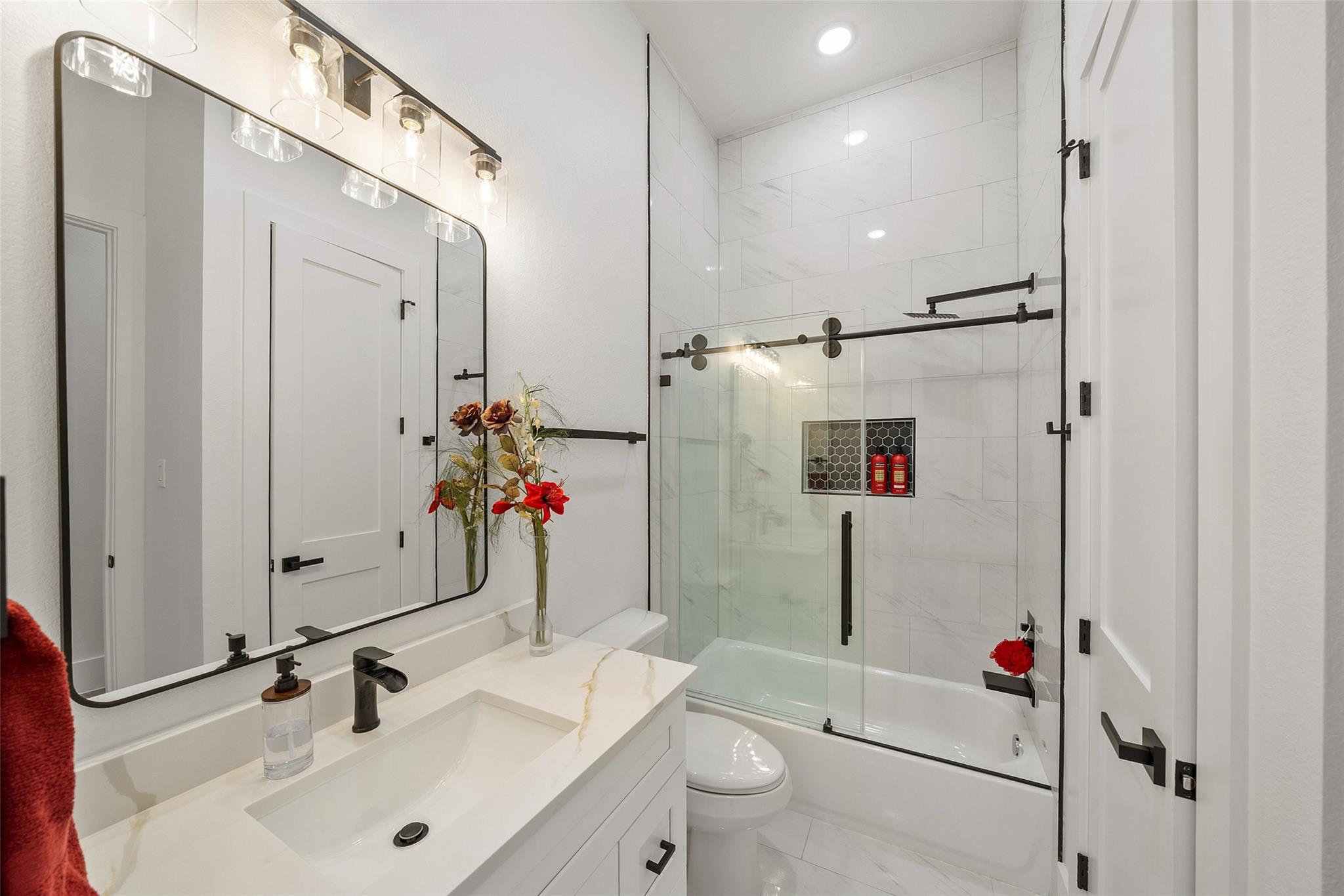 Montgomery, Texas, 77356, United States, 4 Bedrooms Bedrooms, ,4 BathroomsBathrooms,Residential,Active,2041531