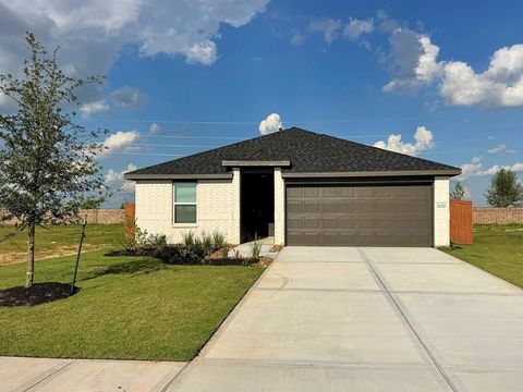 Homes For Sale - 1152 Selene Sky Drive<br/> Brookshire, TX 77423