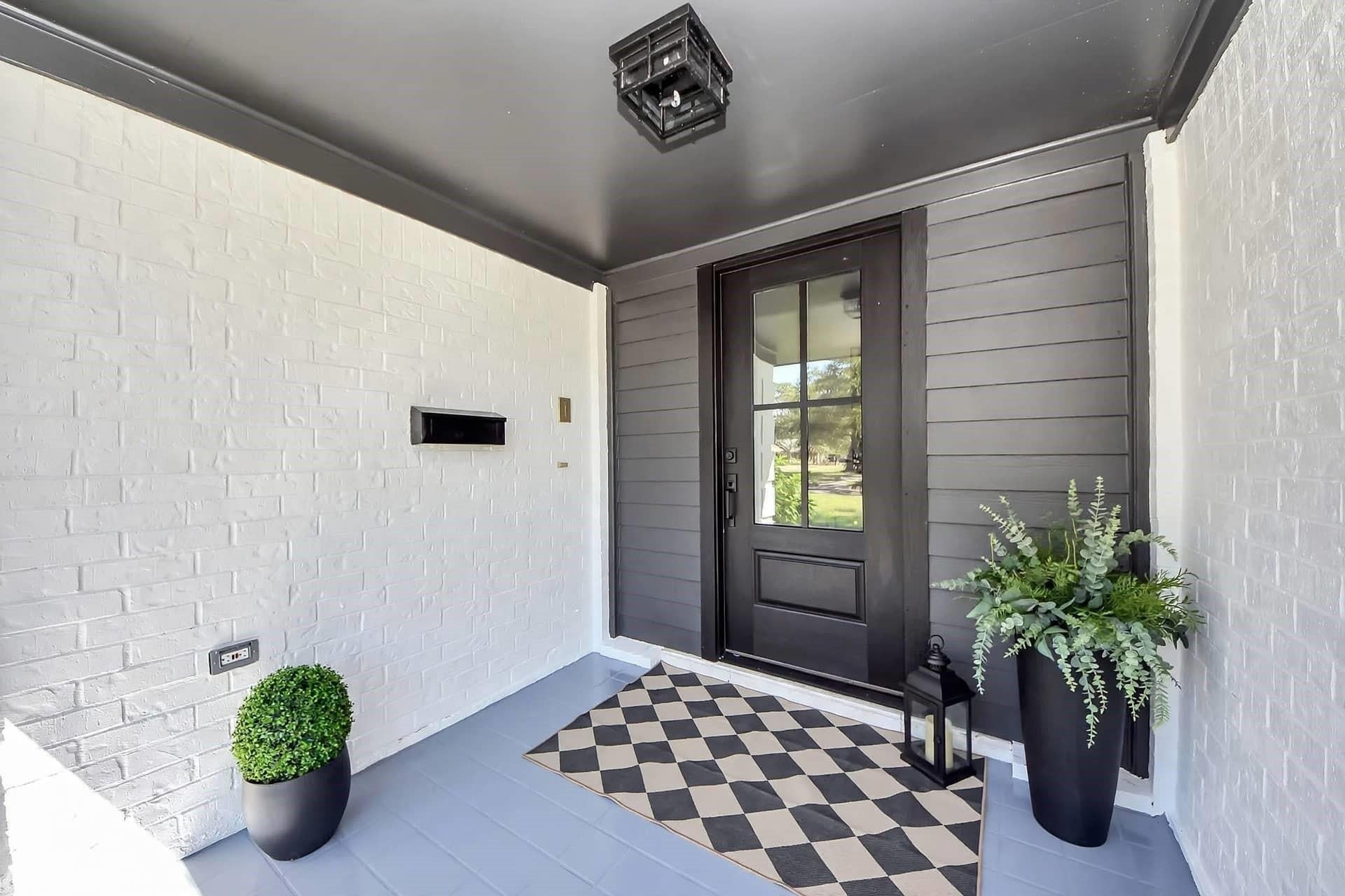 3013 Woodland Drive