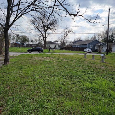 Vacant Land For Sale - 1425 E 34th Street<br/> Harris County, Houston, TX 77022