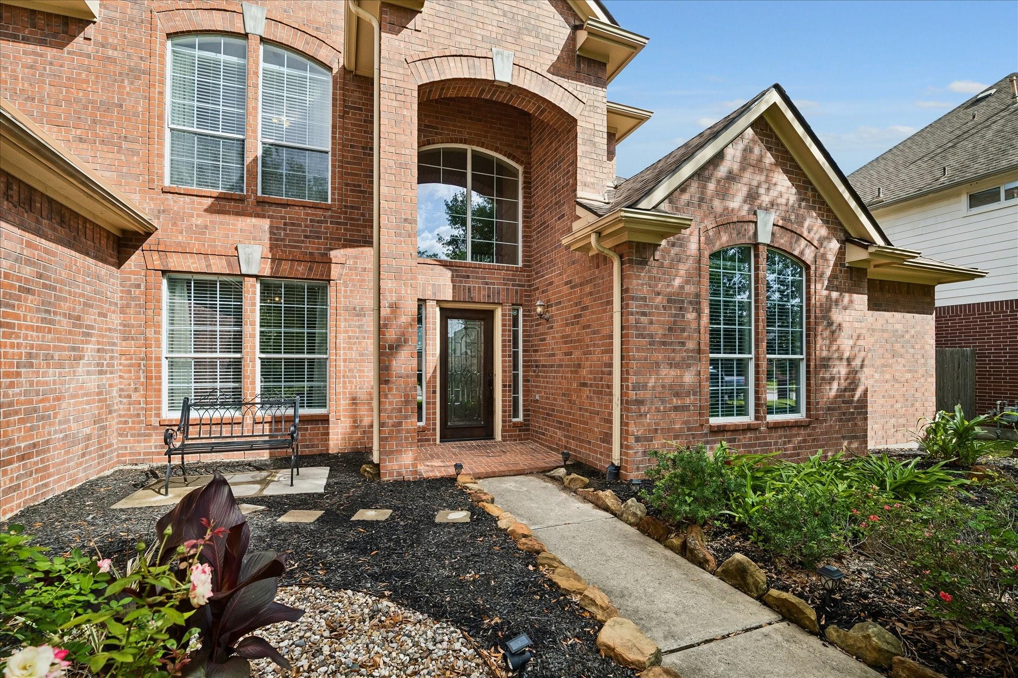 9122 Memorial Valley Drive