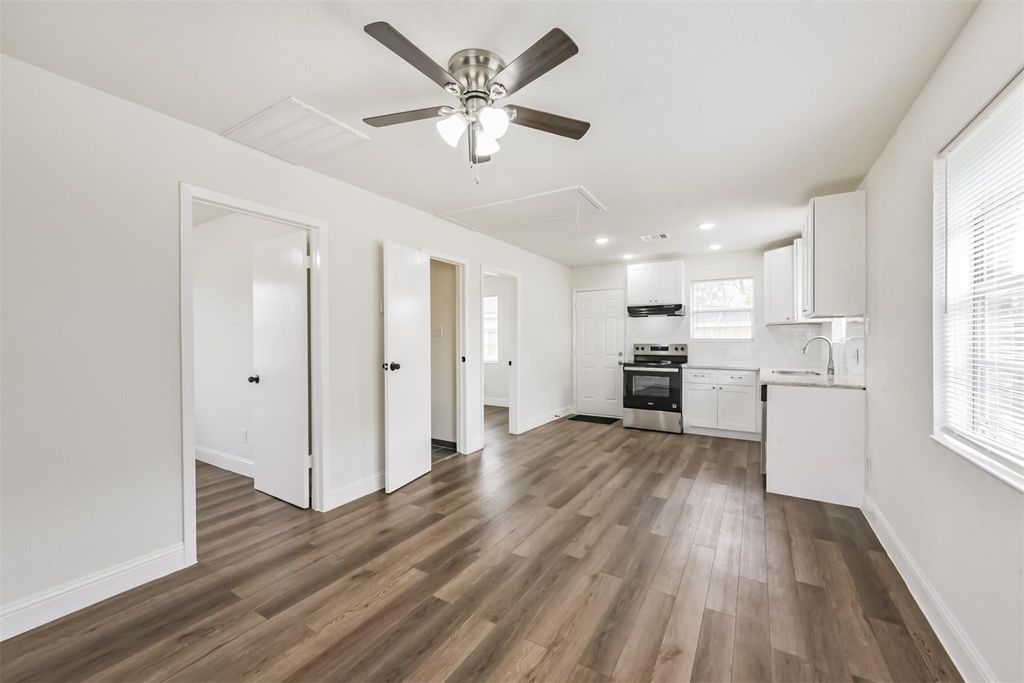Photo of 102 Avenue D, South Houston, TX 77587 (MLS # 73117817)